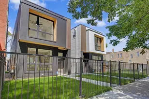 616 N Avers Ave, Chicago, IL 60624 - Photo 2