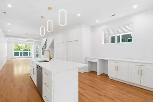 616 N Avers Ave, Chicago, IL 60624 - Photo 12