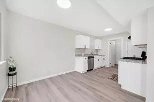 1405 Merrimac Ln, Hanover Park, IL 60133 - Photo 6