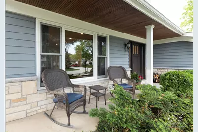 605 Hyde Park Lane, Naperville, IL 60565 - Photo 4