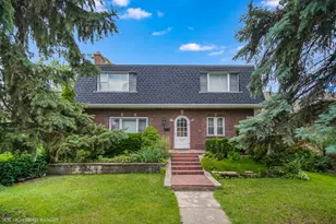 12 Elmore St, Park Ridge, IL 60068 - Photo 2