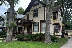 309 N View St, Aurora, IL 60506 - Photo 2
