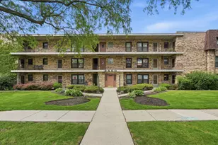 2600 Oakton St, Park Ridge, IL 60068 - Photo 1