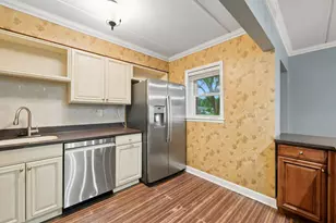 2600 Oakton St, Park Ridge, IL 60068 - Photo 8