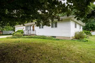 201 E Ririe Pl, Flanagan, IL 61740 - Photo 46