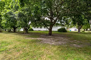 201 E Ririe Pl, Flanagan, IL 61740 - Photo 30