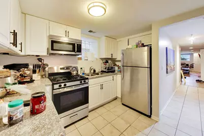 2102 W Belle Plaine Avenue, Chicago, IL 60618 - Photo 50