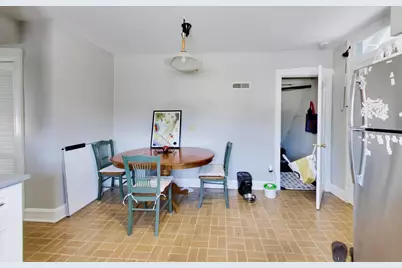 2102 W Belle Plaine Avenue, Chicago, IL 60618 - Photo 40