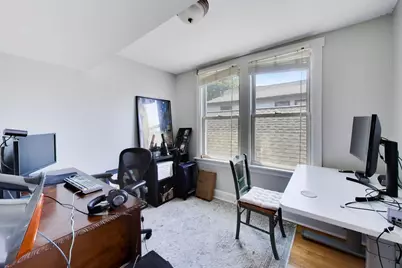2102 W Belle Plaine Avenue, Chicago, IL 60618 - Photo 44