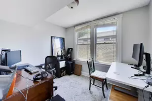 2102 W Belle Plaine Ave, Chicago, IL 60618 - Photo 44