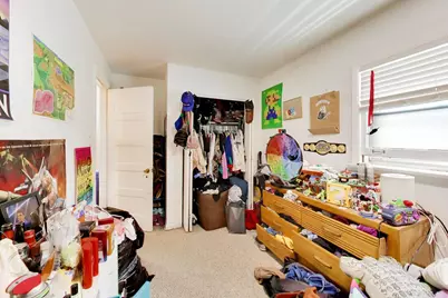 2102 W Belle Plaine Avenue, Chicago, IL 60618 - Photo 14