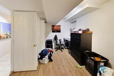 2102 W Belle Plaine Avenue, Chicago, IL 60618 - Photo 52