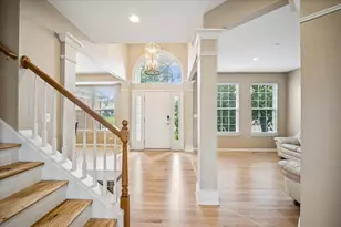 2 Springbrook Ct, Streamwood, IL 60107 - Photo 2