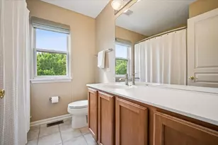 2 Springbrook Ct, Streamwood, IL 60107 - Photo 18