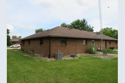 301-303 Carriage Drive, Morris, IL 60450 - Photo 4
