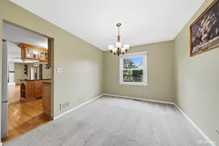 846 Pheasant Walk Dr, Schaumburg, IL 60193 - Photo 10