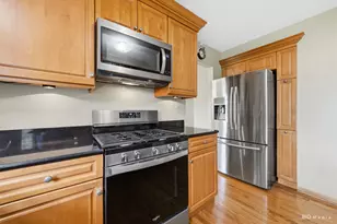 846 Pheasant Walk Dr, Schaumburg, IL 60193 - Photo 6