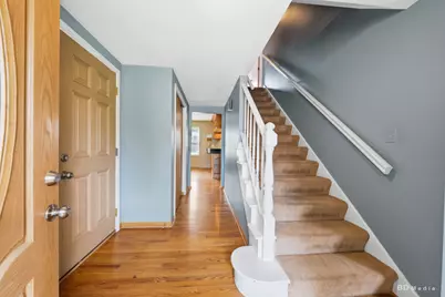 846 Pheasant Walk Drive, Schaumburg, IL 60193 - Photo 2