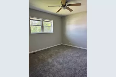 685 Old Indian Trail #685, Aurora, IL 60506 - Photo 10