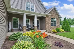 801 Trail Blazer Ln, Monticello, IL 61856 - Photo 4