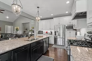 801 Trail Blazer Ln, Monticello, IL 61856 - Photo 14