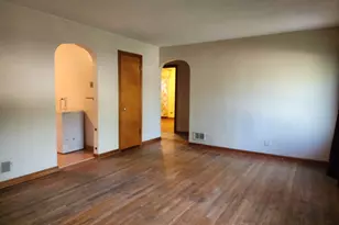 314 S Orchard Ave, Waukegan, IL 60085 - Photo 4