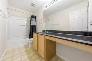 3800 Thoroughbred Ln, Joliet, IL 60435 - Photo 16