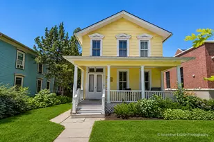 15 N Brainard St, Naperville, IL 60540 - Photo 2