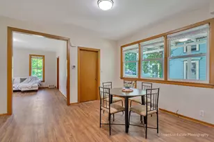 15 N Brainard St, Naperville, IL 60540 - Photo 8