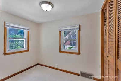 15 N Brainard Street, Naperville, IL 60540 - Photo 16