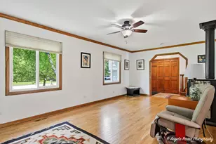 1218 Bunker St, Woodstock, IL 60098 - Photo 6