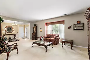 12225 Arlington Dr, Huntley, IL 60142 - Photo 6