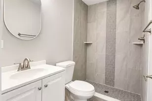 235 Hedgerow Dr, Bloomingdale, IL 60108 - Photo 16