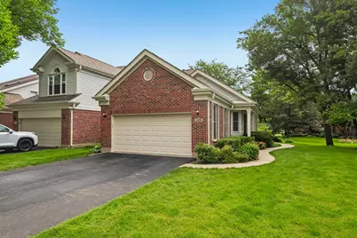 2109 N Charter Point Drive, Arlington Heights, IL 60004 - Photo 1