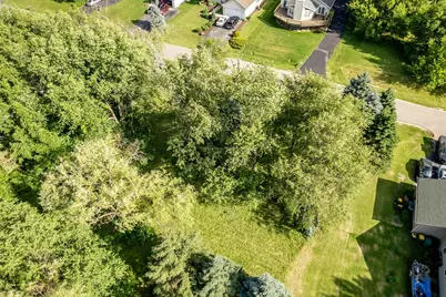 304 Briar Cliff Street SW, Poplar Grove, IL 61065 - Photo 4