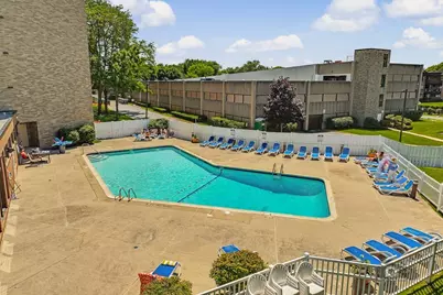 6340 Americana Drive #214, Willowbrook, IL 60527 - Photo 28