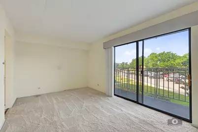 6340 Americana Drive #214, Willowbrook, IL 60527 - Photo 6