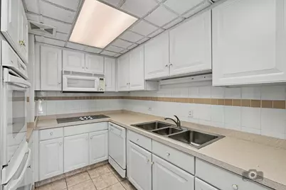 6340 Americana Drive #214, Willowbrook, IL 60527 - Photo 24