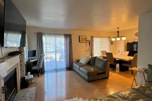523 Lowell Dr, South Elgin, IL 60177 - Photo 4