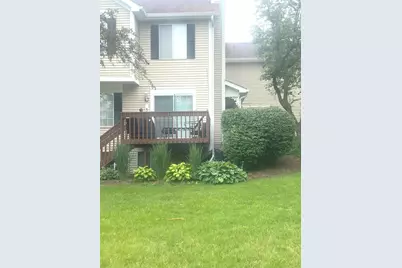 523 Lowell Drive, South Elgin, IL 60177 - Photo 2
