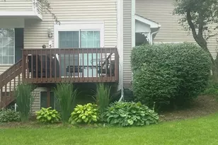 523 Lowell Dr, South Elgin, IL 60177 - Photo 2