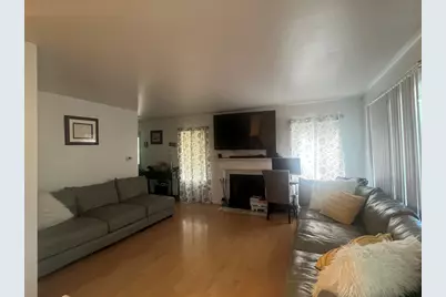 523 Lowell Drive, South Elgin, IL 60177 - Photo 8