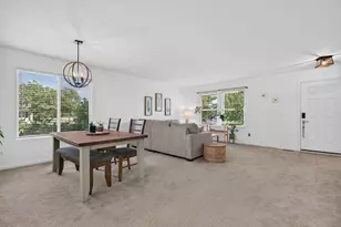 25102 Presidential Ave, Plainfield, IL 60544 - Photo 8