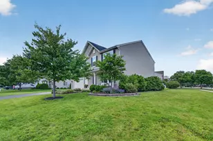 25102 Presidential Ave, Plainfield, IL 60544 - Photo 2
