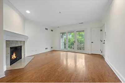 2536 McDaniel Avenue #402, Evanston, IL 60201 - Photo 4