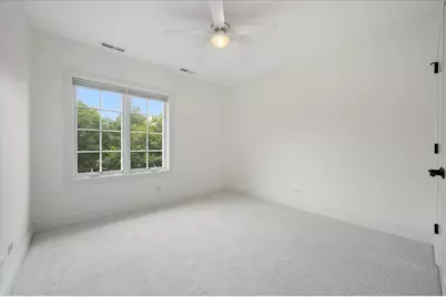 2536 McDaniel Avenue #402, Evanston, IL 60201 - Photo 14