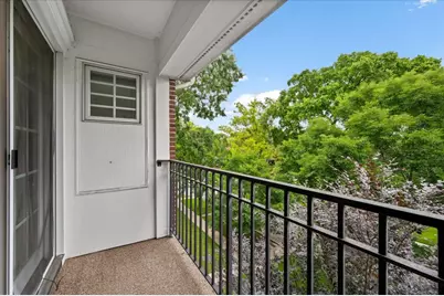 2536 McDaniel Avenue #402, Evanston, IL 60201 - Photo 16