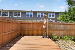 1 W Boulder Ct, Palos Hills, IL 60465 - Photo 2
