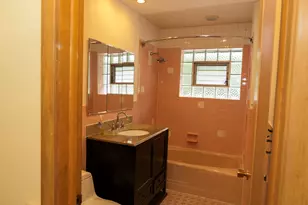 10025 Bronx Ave, Skokie, IL 60077 - Photo 20