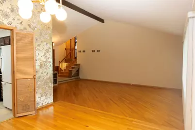 10025 Bronx Avenue, Skokie, IL 60077 - Photo 6
